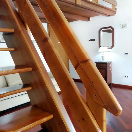 Della Biscia Hotel apartamentowy