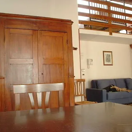 Della Biscia Hotel apartamentowy