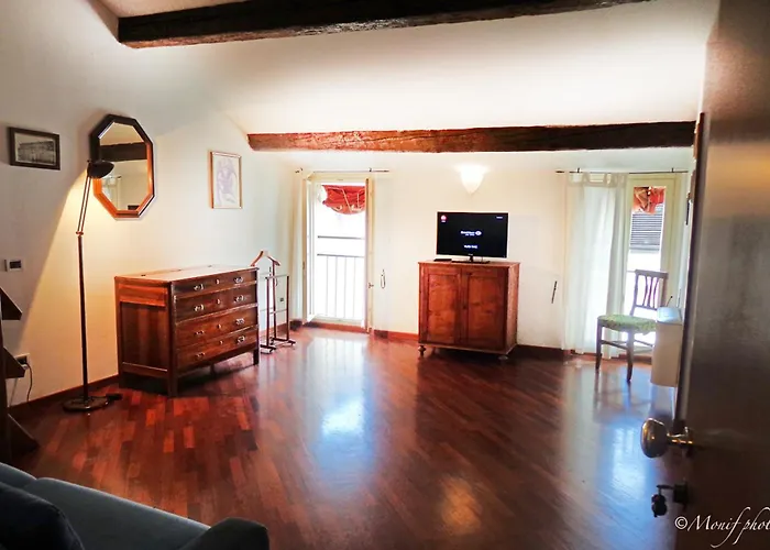 Della Biscia Lejlighedshotel 3*