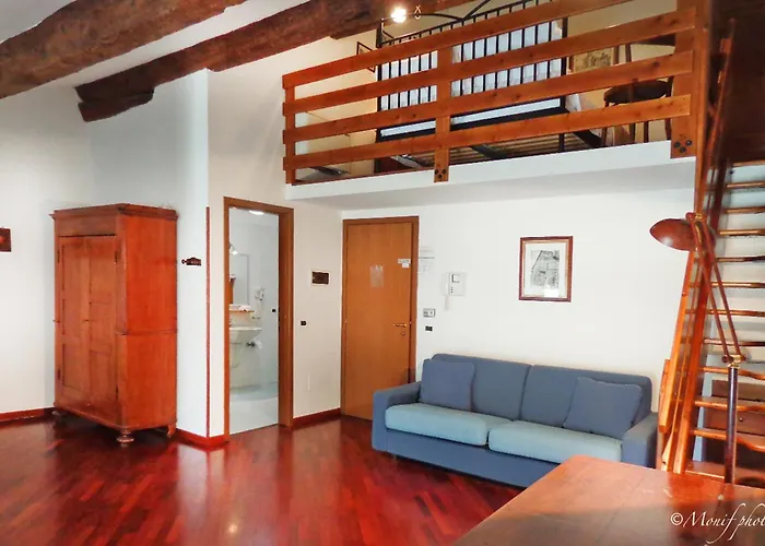 Della Biscia Apartahotel